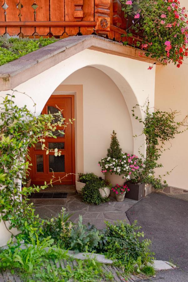 haus urban B&B Barbian Exterior foto